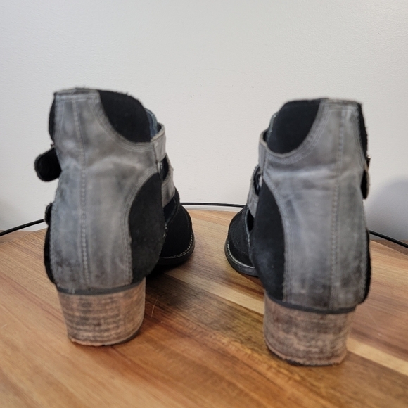 Steve Madden Black and Gray Ankle Boots - Picture 10 of 16